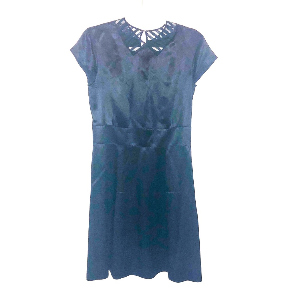 Marc Jacobs silk with lace neck detail